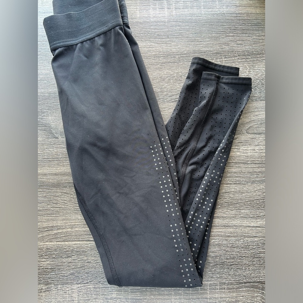Lulu Lemon X Soul Cycle black leggings